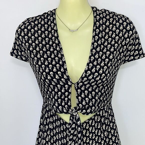 Reformation Romper Black White Viscose NWOT Sz 4 - Picture 3 of 7